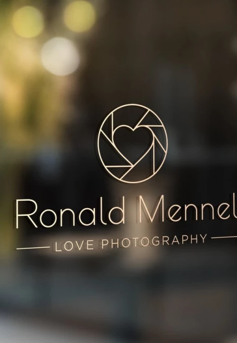 Ronald Mennel