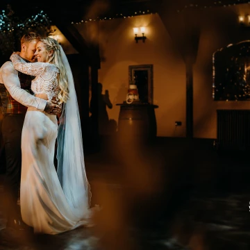 I love this photo. The 1st dance is short and sweet and when everything clicks it works so well. I set my lights and shot through the moments and everything just clicked for this photo.