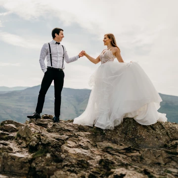 Ah man, I love the Lake District, I love my wedding couples, I love photography - Put it all together on an Adventure Session and you get perfection - The weather that days was amazing too. What a day.