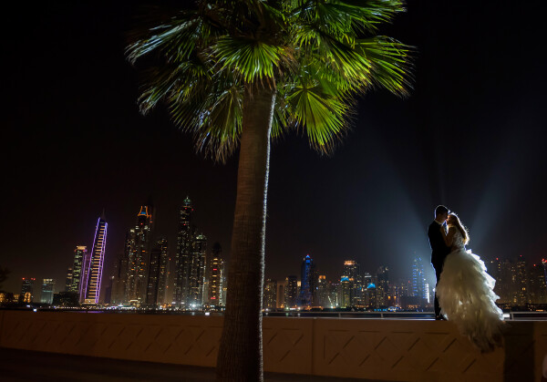 We loved the night in Dubai after the wedding, where Gerard and Rosanna were part of a unique experience. They are a travelling couple and their purpose is to enjoy life and keeping the best memories, always to be remembered in their photos, where without a doubt, they are enjoying their best days. <br />
