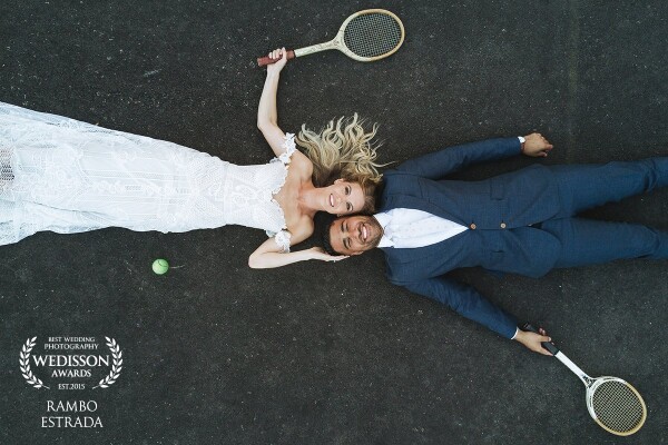 Sarah & Josh got married at an old school house in New Zealand so I thought it would be fun to make use of the school's tennis court for their portrait shoot. 