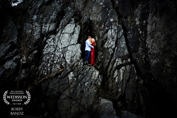 I found this nook in the side of the rock wall overlooking the rapids and told my couple to have a little private time up there! It almost looks like I photoshopped them in but they were willing to climb up and hold each other for stability while I shot away! I love how they pop off the stone. Another amazing memory capture with another amazing couple!
