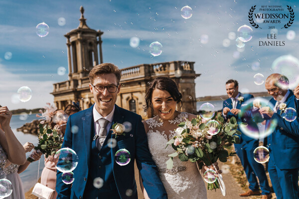 Blue skies & bubbles, yes please. Great fun at Normanton Church with Bec & Tom. This was one of those days when everything just feel into place seamlessly. 