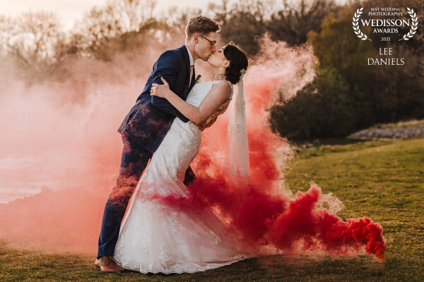 I've just discovered smoke bombs, and now it seems I can't get enough of them. Sunset strolls around Rutland Water with Bec & Tom, what a beautiful couple inside & out.