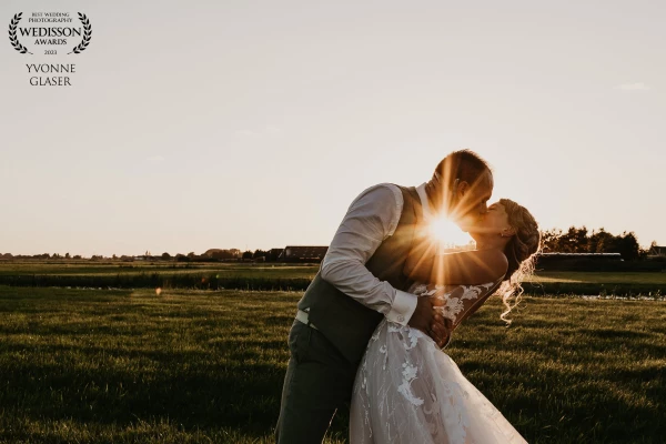 I always take a moment with the bridal couple during the golden hour
