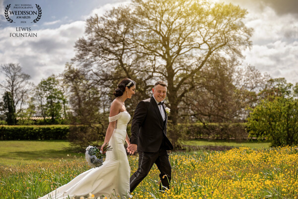 We hadn’t met Hayley & Elliot before the wedding, but they were such a cool couple to work with.<br />
<br />
An awesome wedding at Swynford Manor.