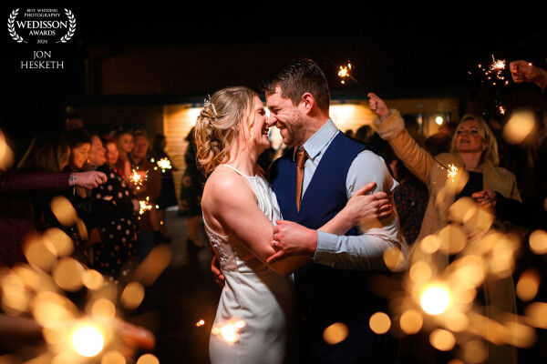 What better way to end a winter wedding than with a sparkler guard of honour.