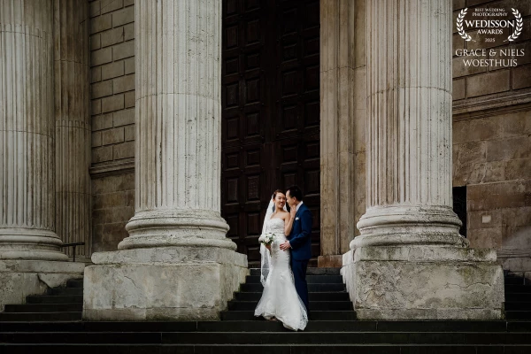 As a photographer, capturing moments like this at St. Paul’s Cathedral is truly special. The couple...