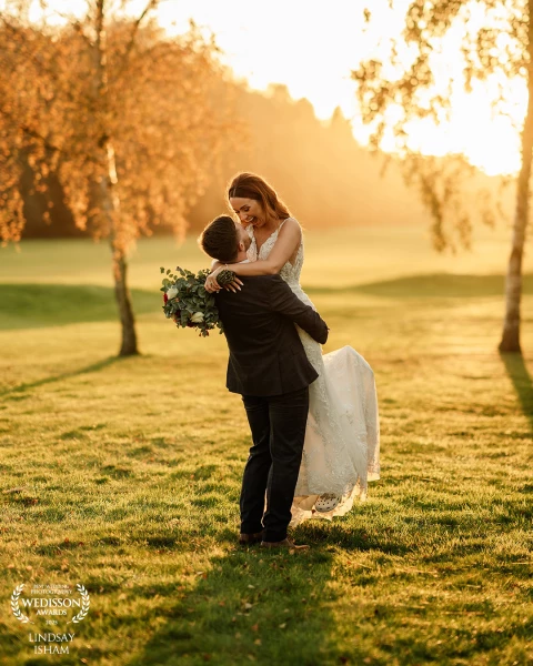 TOM & BECKIE<br />
<br />
Golden hour perfection!  Every time I look through their gallery, I have a new favourite.  October hues are simply the finest.