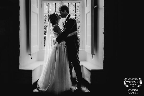 Even if it's raining cats and dogs, we'll still take beautiful photos at your fantastic location.