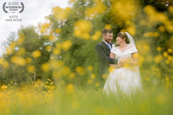 Flower fields during a wedding in Worcestershire, UK.
Getting low and shooting through the yellow fl...