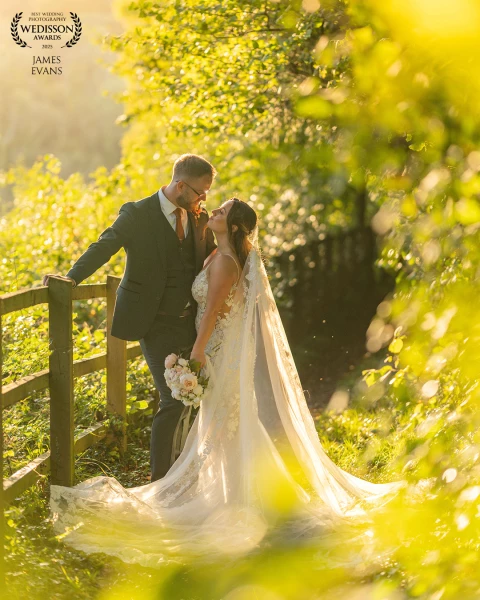 Golden Hour Magic - So beautiful that Isla and Chris could get married at Isla's childhood house. Is...