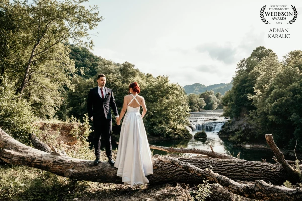 A moment captured on one of Europe’s most beautiful rivers — the Una.
A blend of natural spectacle a...