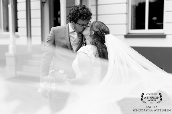 They got married in a beautiful hunting lodge. Truly a dream wedding to melt away at.