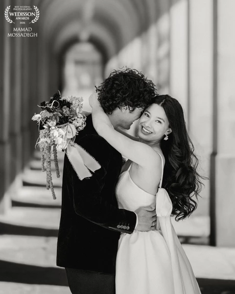 We walked around the streets of Manchester finding iconic backdrops for this styled wedding shoot.