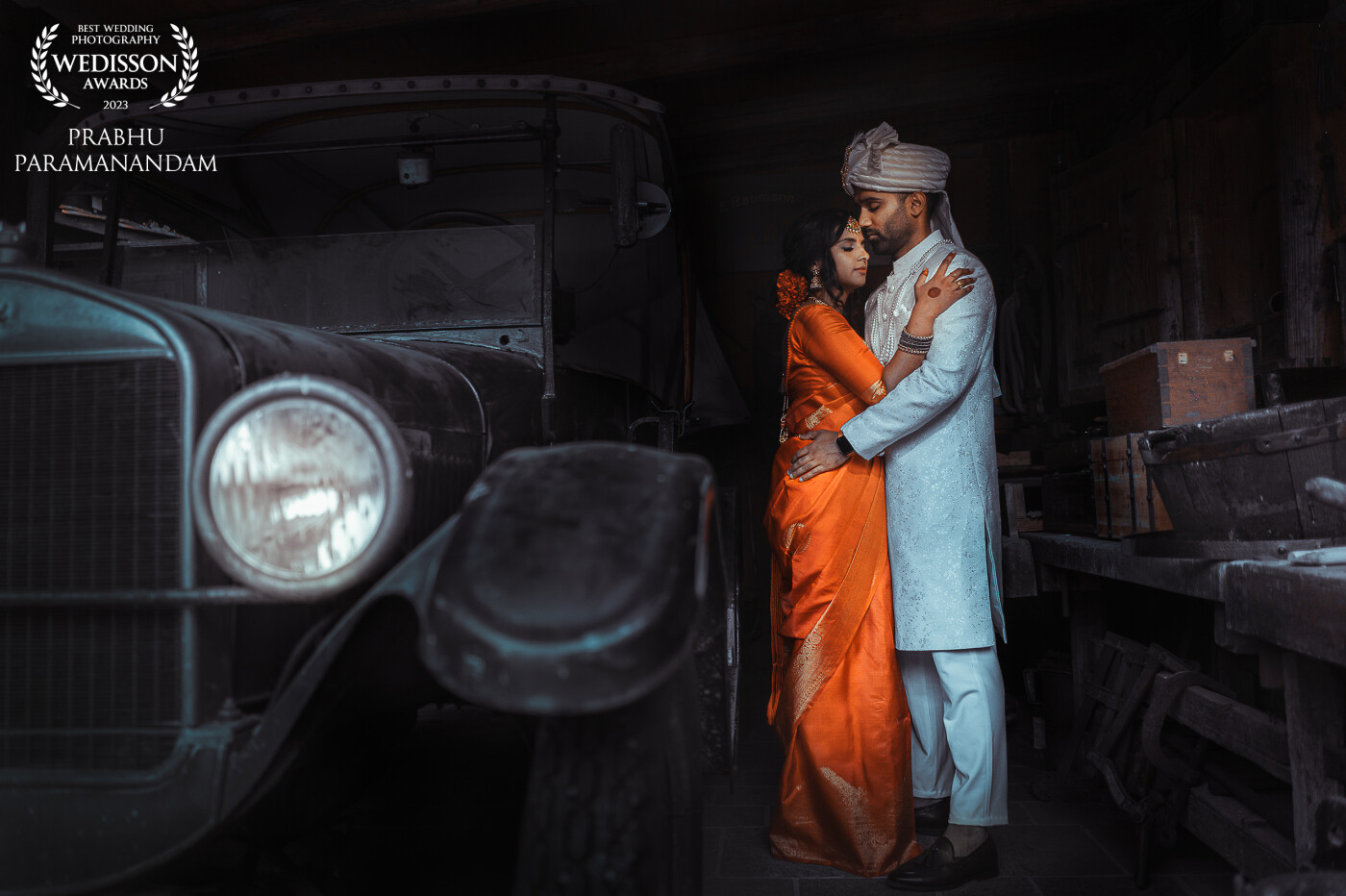 This frame screams rustic and warmth. The vintage beauty along with the stunning couple compliment each other to the T. The car was so alluring that I had to frame it in such a way that the focus was evenly distributed. Phew!!the view though .