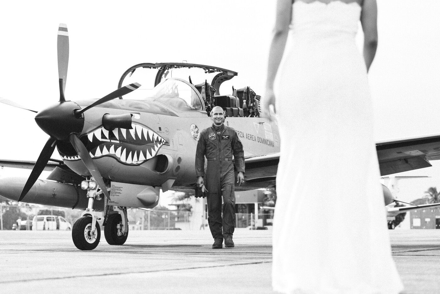 Amin is an air force pilot from his country's fighter squadron and the couple wish was for their photos to represent what he loves to do most, to fly.<br />
I took a glance at this picturesque airplane and immediately they got into the role, a safe return from a  mission, to Cristina his beautiful and loving bride.<br />
The moment was emotional, full of meaning and hope. The frame captured the beauty of it.