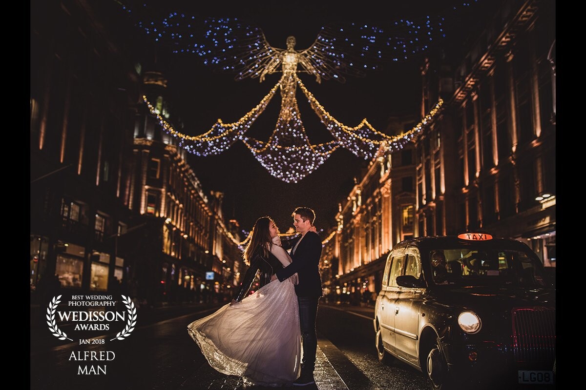 This was a freezing day before Christmas but the love and warmth between Francesca & Gavin definitely heats up London and electrifies the Christmas Lighting around! We all enjoy this mini adventure around Regent Street.