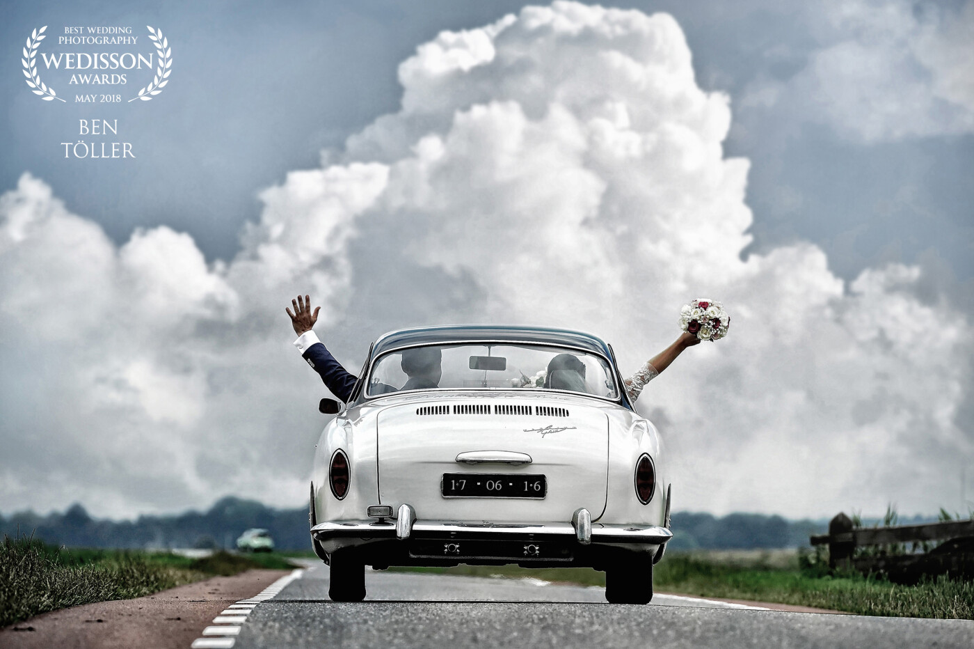 I loved the impressive Dutch clouds and the beautifull car made it to a specila photograph ;-) Those ingedients made this picture. www.bentoller.nl