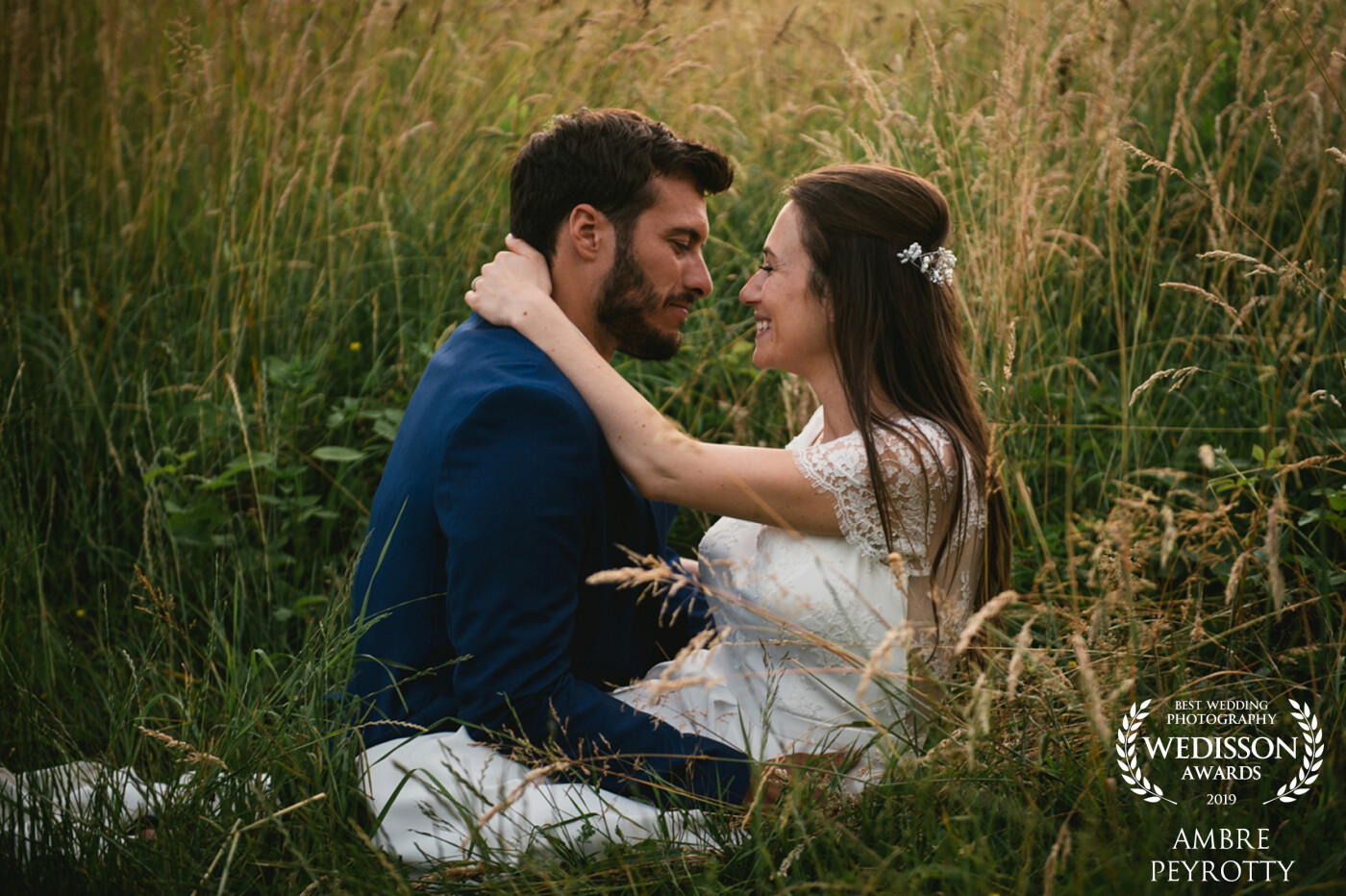 This lovely couple had such an incredible bond. They got married on a Saturday and hired me to do their couple pictures on the following Monday. I had so much fun and emotions organizing pictures for them!