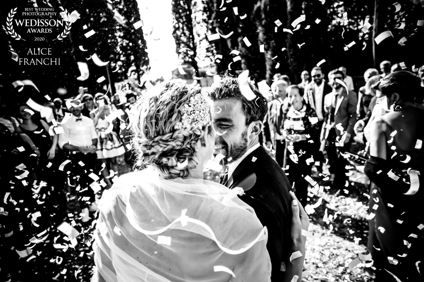 Confetti, to throw rice at weddings. A fun moment but also a wish for the couple. Good luck in their life together.
