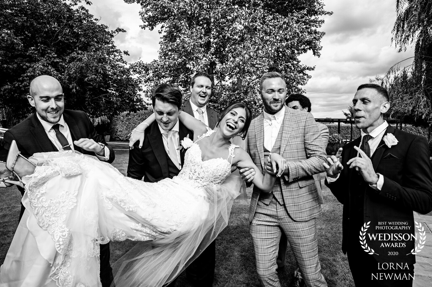 Love this natural moment when beautiful Antonella got kidnapped by the groom and his best men on their wedding day, I think the plan was to throw her into the swimming pool to cool down (it was a scorcher). It was a beautiful day surrounded by lovely people.