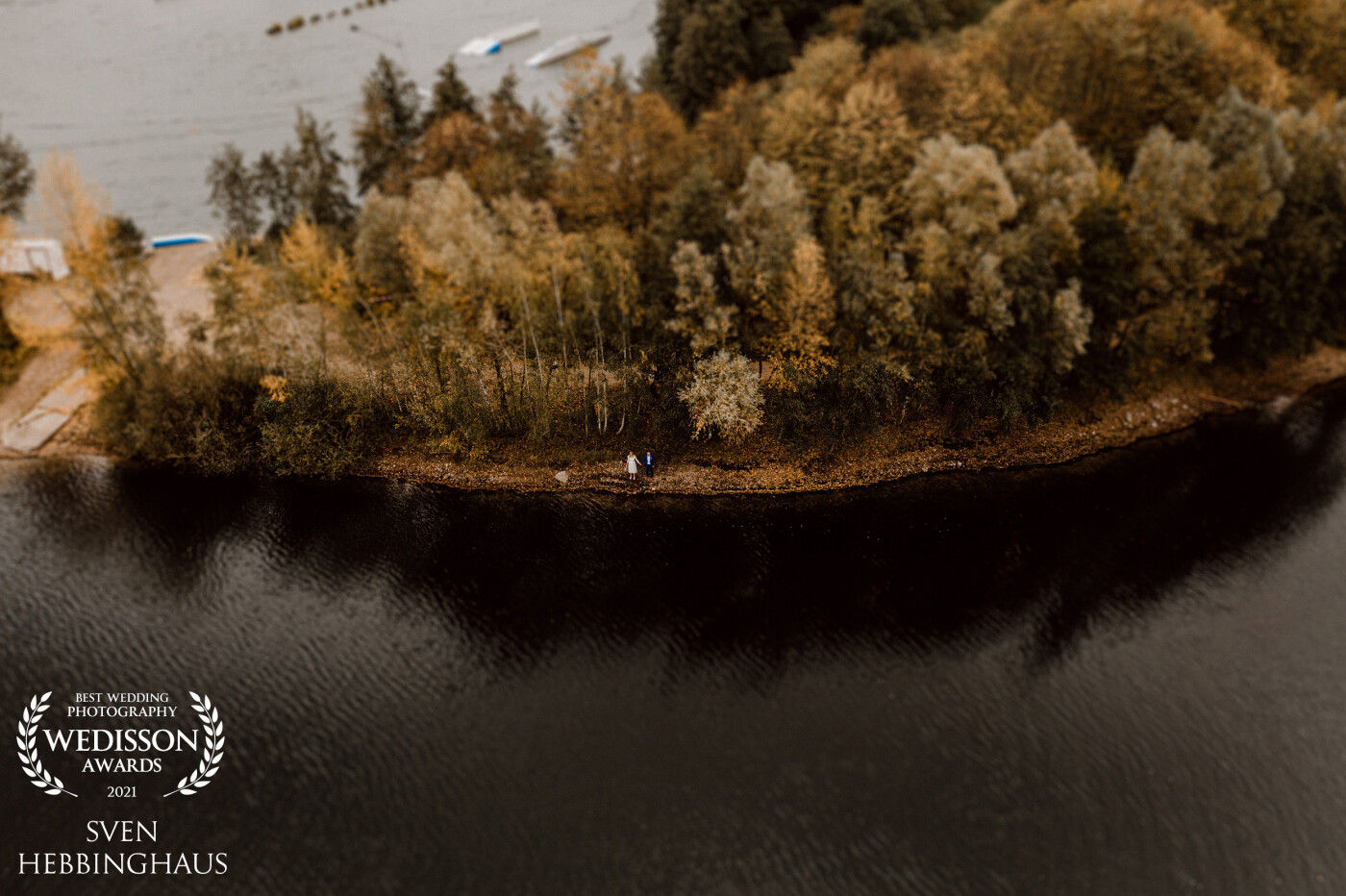 A wonderful day near Düsseldorf (GER). My couple loves this lake and it's their home base, so I had the idea to capture these two lovers from this perspective...