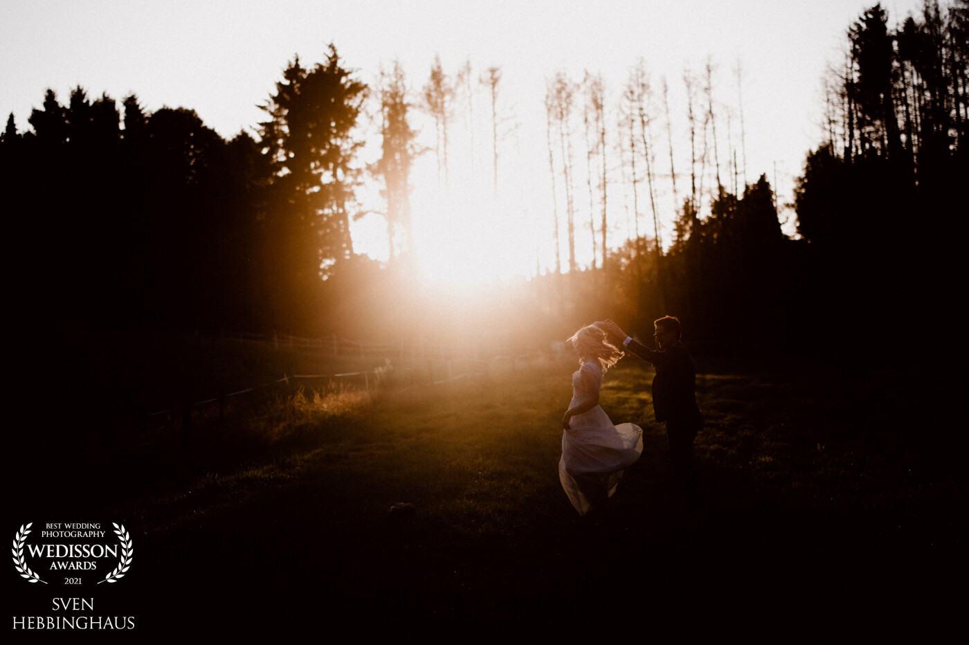 A summer dance of my wedding couple in the evening. It was an amazing boho wedding near cologne and the sun touched the place where we took the photos so beautiful!