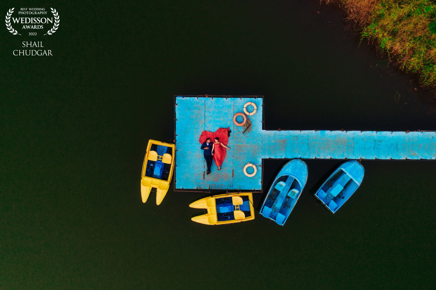 This was a beautiful location we were at and the contrast between the outfits of the couple and the boat dock and the colourfull boats was too perfect! Had to take a drone shot for this one!