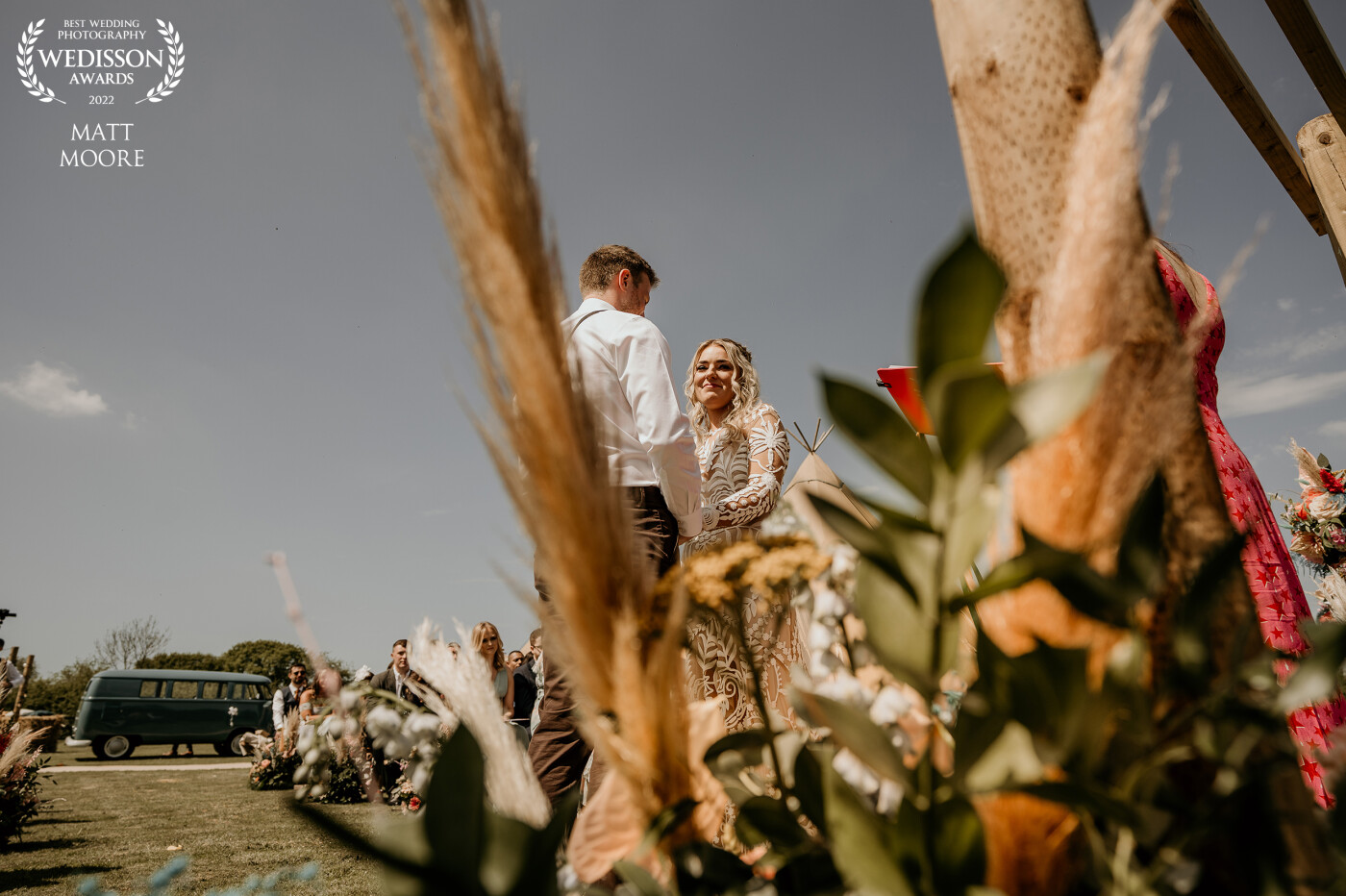 Jack and Megan's boho wedding was just amazing. Situated right in the garden of her fathers address, they enjoyed a fabulous day with friends and loved ones. Jack and Megan upcycled a lot of furniture and decor to make this a very personalised wedding day