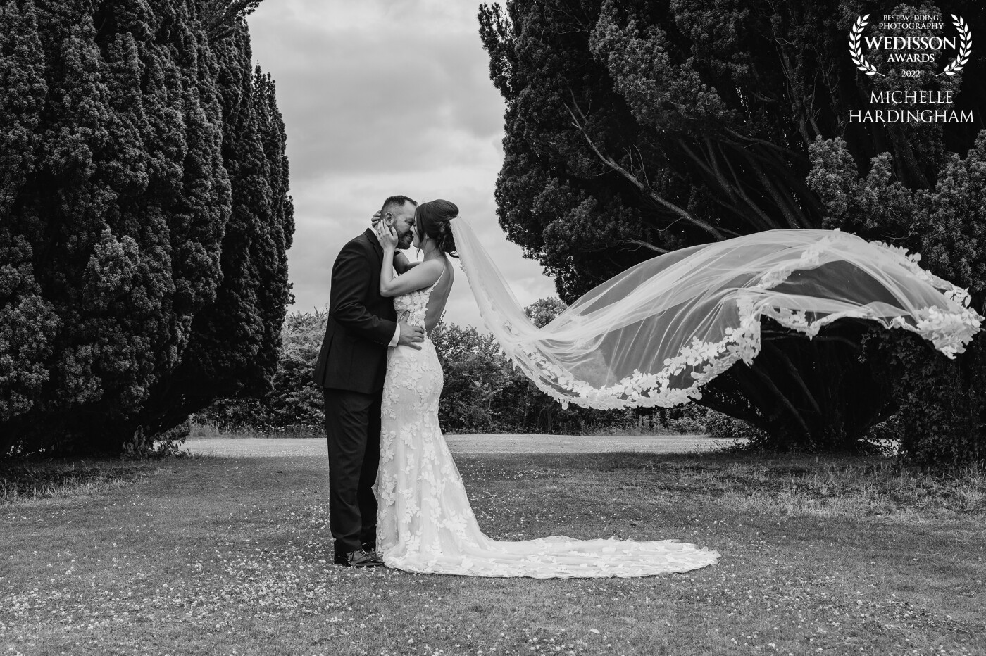 The wedding of dreams, a classic black tie wedding. I declare I’ll never be over Emma’s stunning dress and veil. We just had to show it off to its full potential!