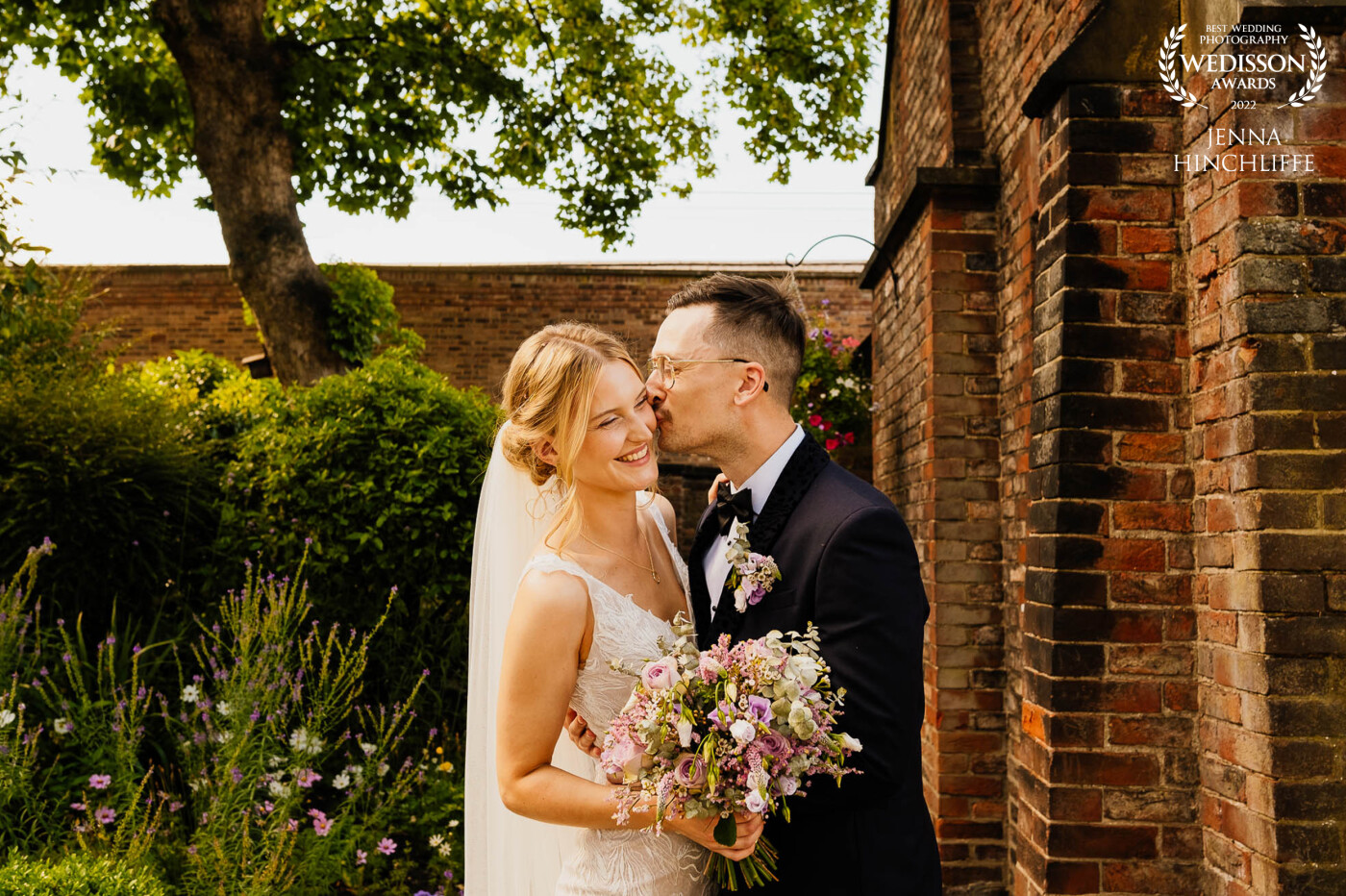 A quick moment in the garden at Middleton's Hotel in York for my couple. They were so laidback, I absolutely loved this wedding!