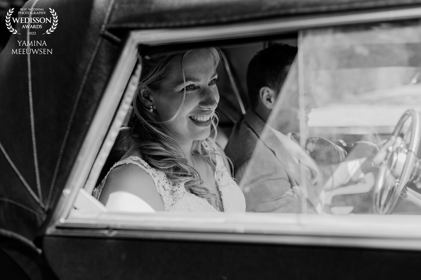 This was the moment when Sophie & Jeffrey just arrived at the wedding venue where their family and friends were going to see them for the first time. And the bride's look says it all , she couldn't wait to show what a beautiful bride she was.