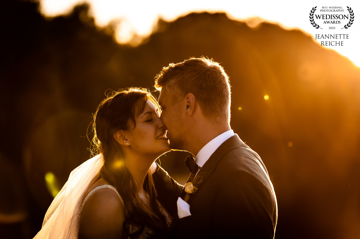 The bridal couple at the sunset shoot. I always find it fascinating to capture the couples in the golden light. This always gives the picture something soulful and soft.