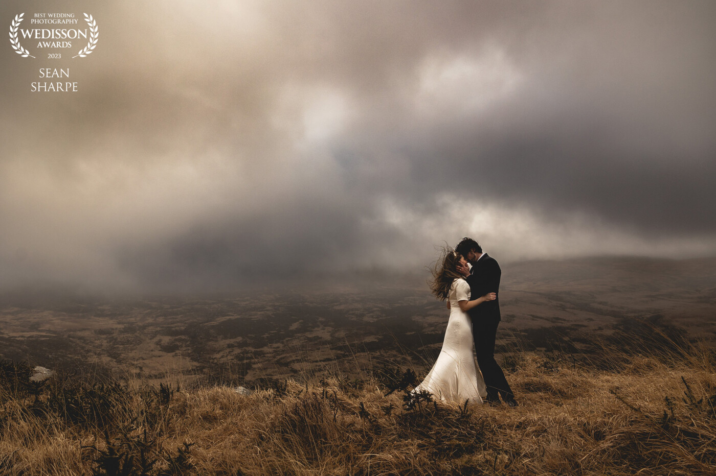 Fiona and Dónal. What a couple. What a sky. What a day! This shoot was everything and more I could’ve hoped for for my style. These two were just amazing to photograph on the day!