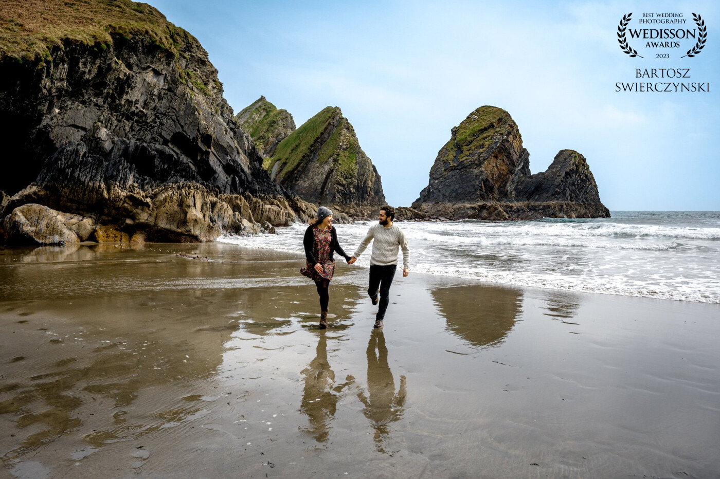 Nohoval Cove is a hidden gem of the Cork coast, making it and ideal location for an engagement photoshoot.