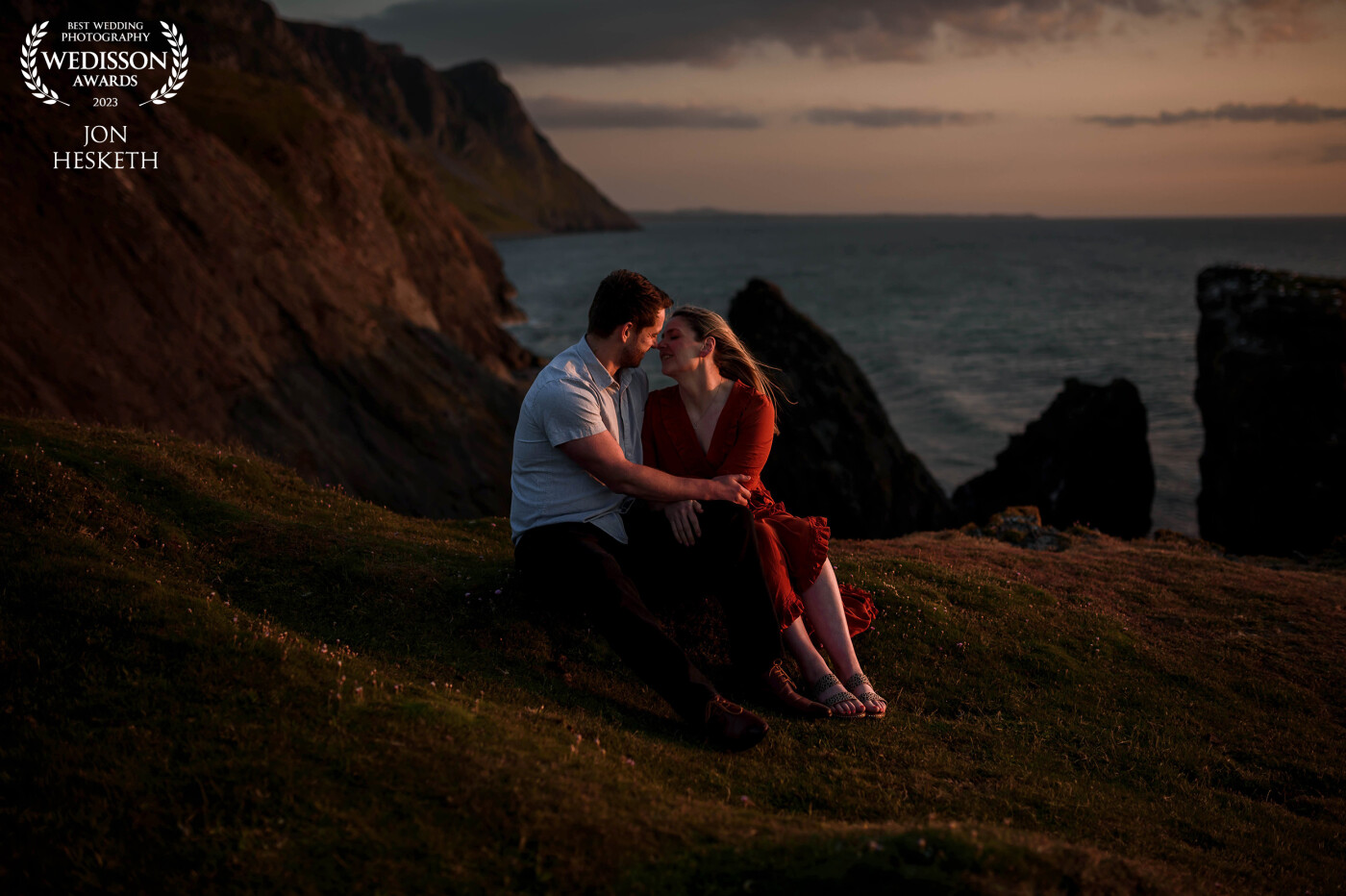 The light, the setting, the beauty of Trefor Stacks. Luke and Emily are such a great couple, thank you for the Award.
