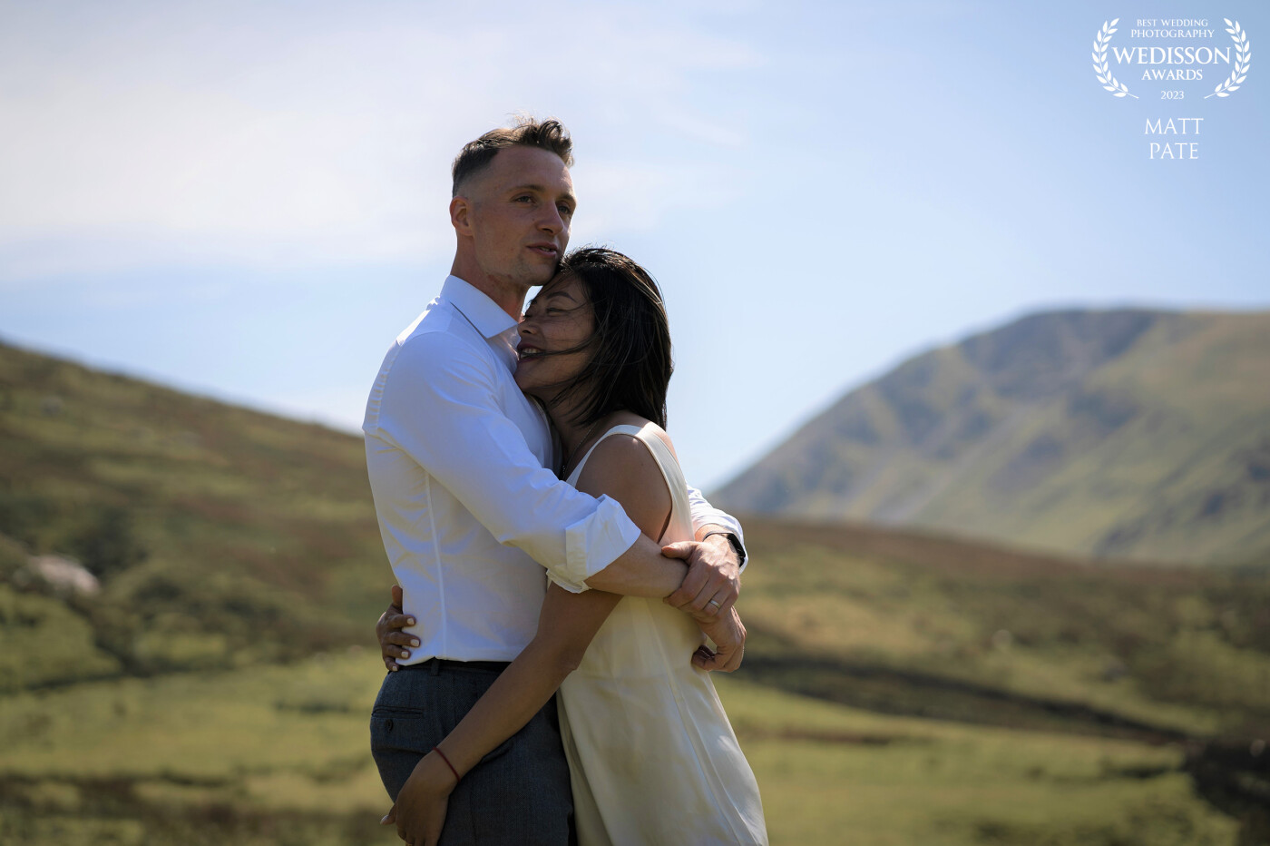A surprise wedding in the mountains. Jing had no idea her trip to the UK to see friends and family, would include a remote mountain wedding. It was an absolutely amazing experience to be a part of this celebration!