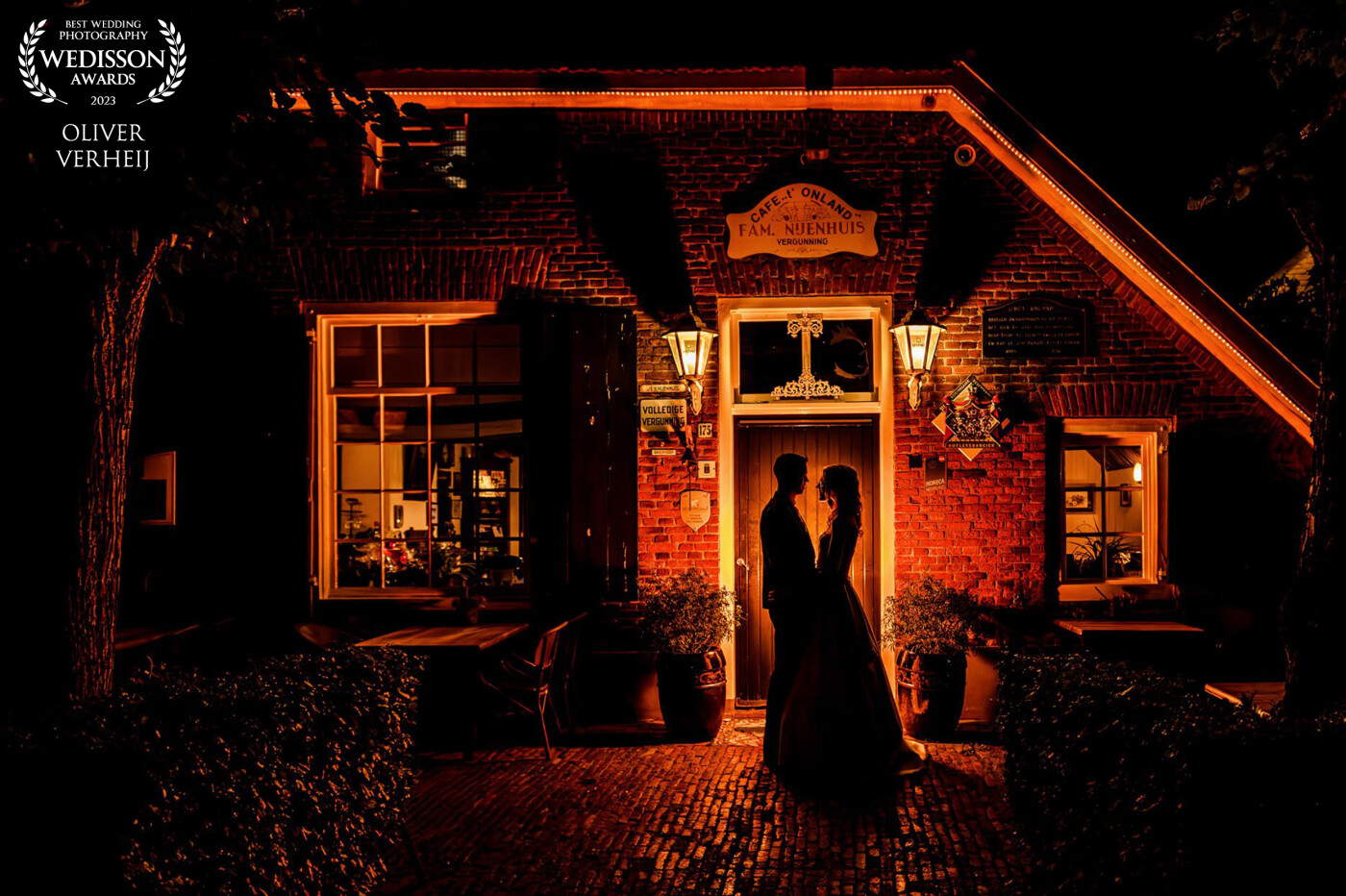 This old farm house in the Netherlands with its authentic features is the perfect back drop for this warm silhouette.