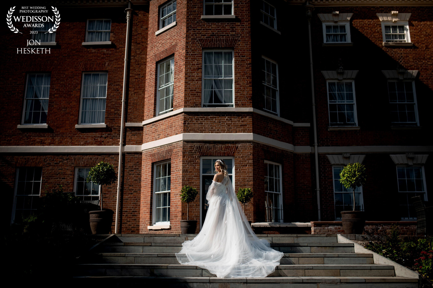 The Old Palace Chester has the most amazing light in later afternoon, paired with Jess looking amazing in that dress, I didn't have to work hard for this one.