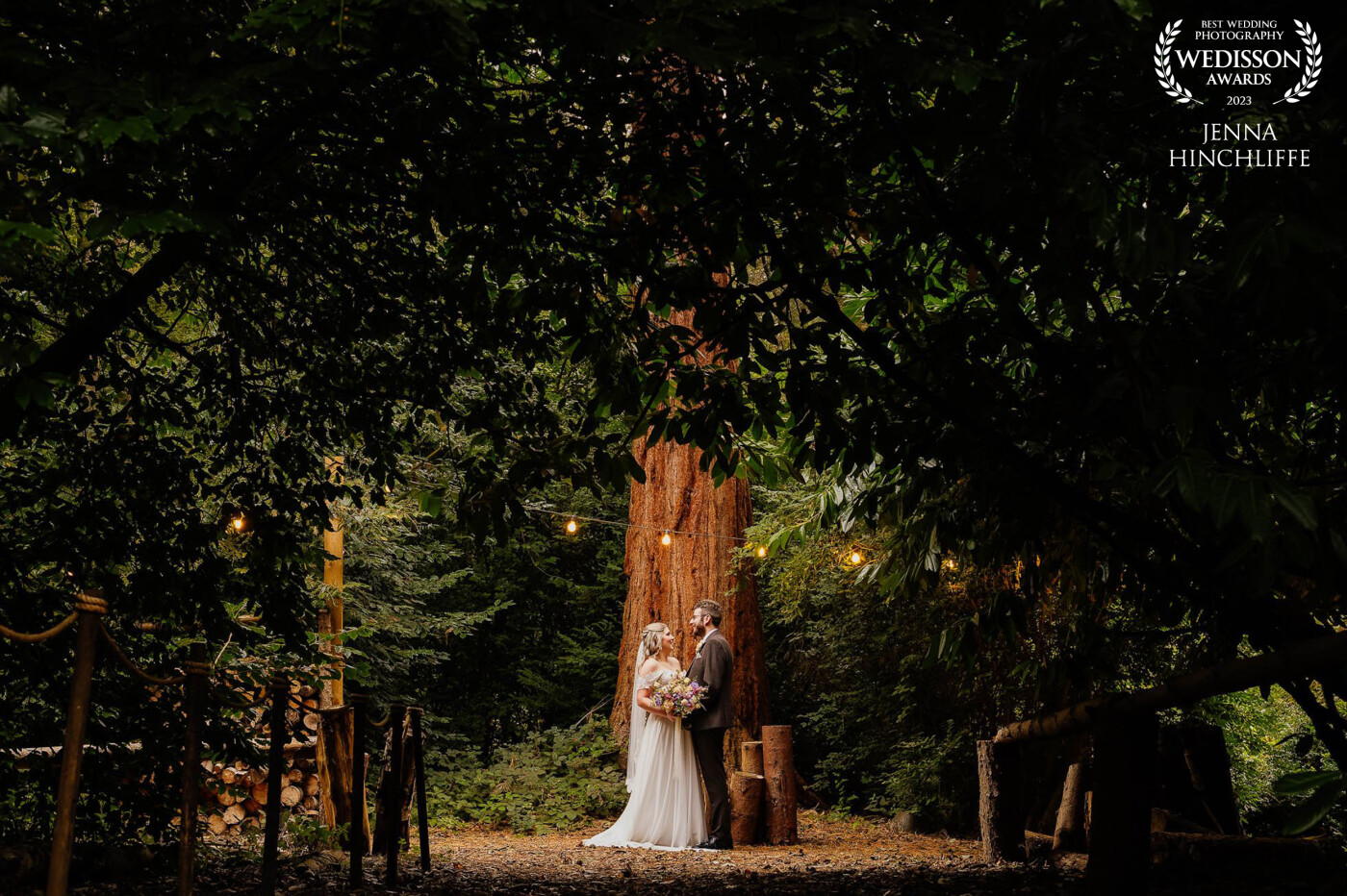 Loved incorporating the trees into my couples portraits as it reflects their outdoor woodland wedding really well!