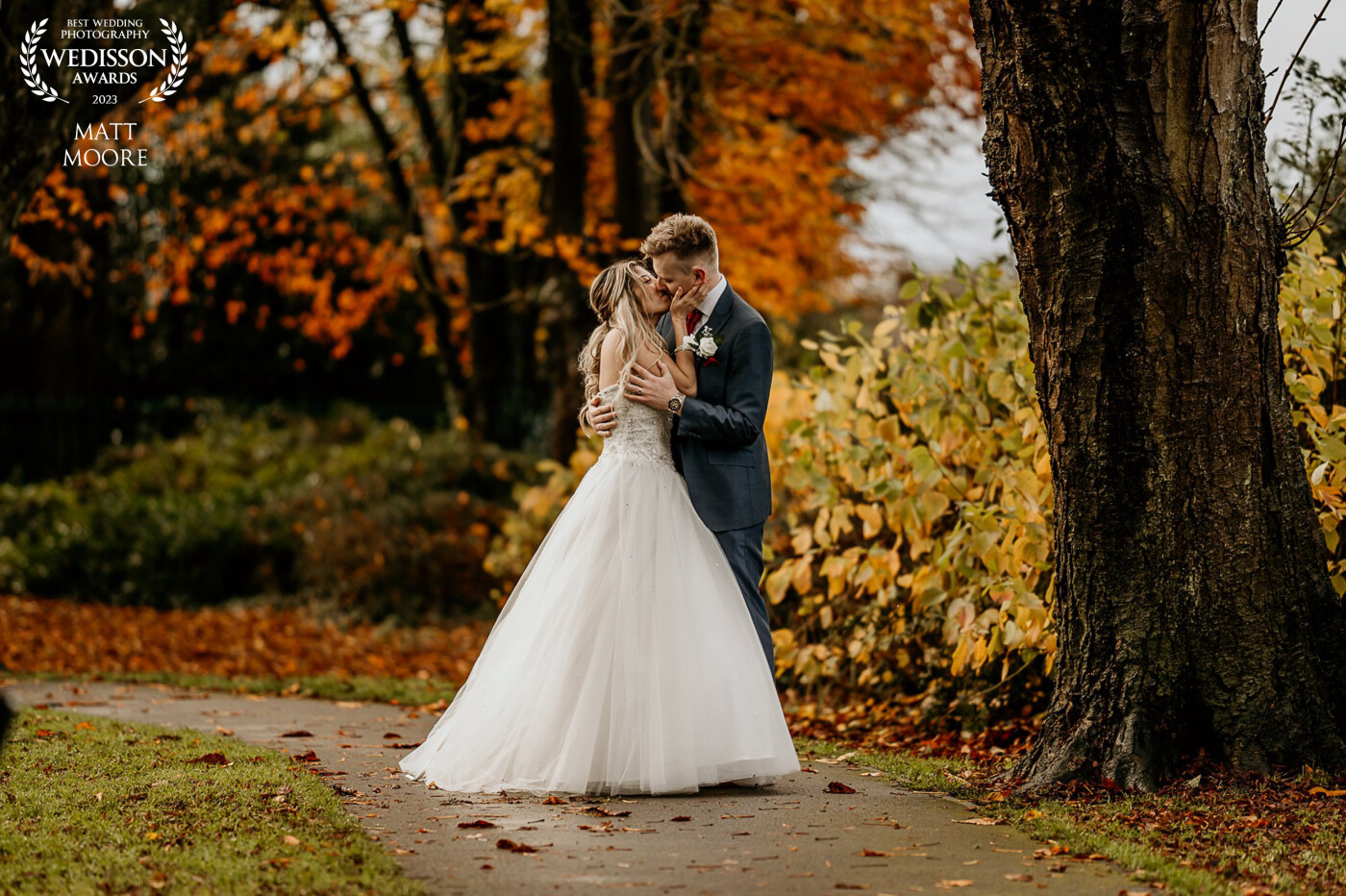 Winter colours were a must to capture for Joesph and Monica following their wedding in Derbyshire.