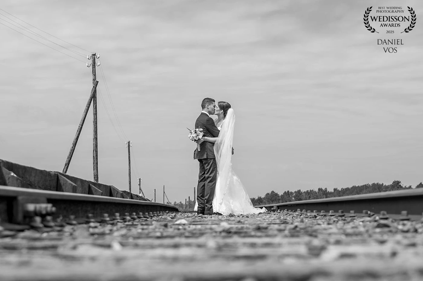 This photo has been one of my favorites for a long time. The photo was taken at the Twisk station, still in use by the Hoorn-Medemblik Steam Tram Museum. Great that this photo has now also been internationally recognized!