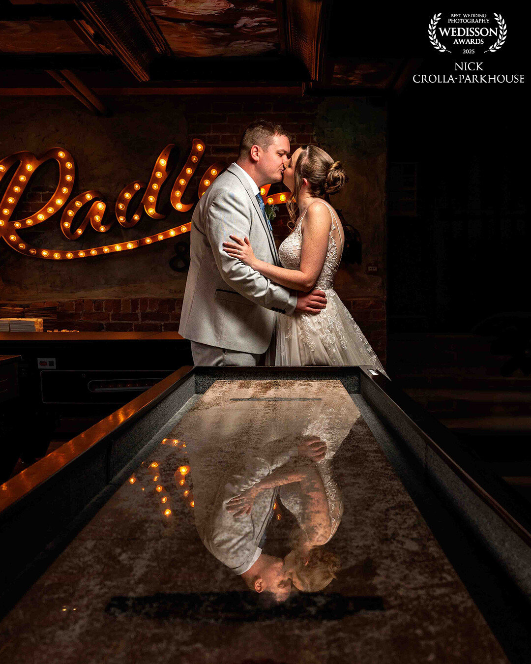 A hidden gem in Congleton<br />
The Lion & Swan — and its stunning evening space at Radleys — set the perfect tone for Lenne & Elliot’s evening party. That reflective shuffleboard table practically begged for this shot… so how could I say no?