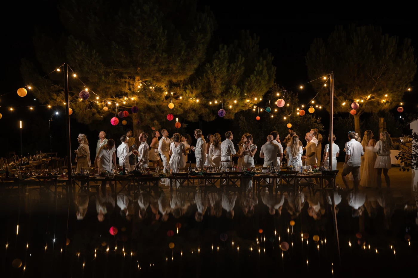 A photo of a small and intimate celebration in Malaga.